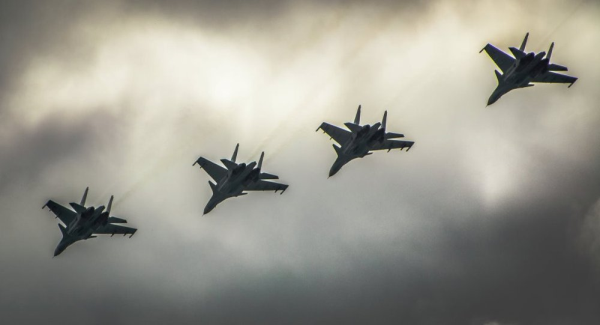 Rusiya panikada: sərhəddən təcili çıxarılır - Şok